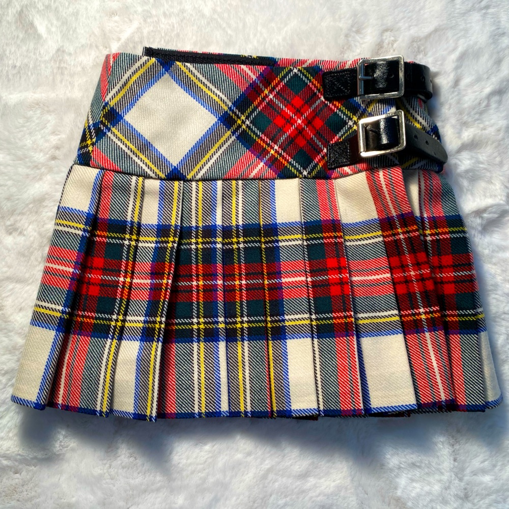 Infant girl, kilt. From Scotland.